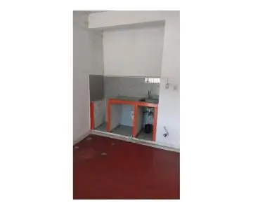 Alquiler de local en plena Av. Aragua, sector Piñonal -El Trébol - 5